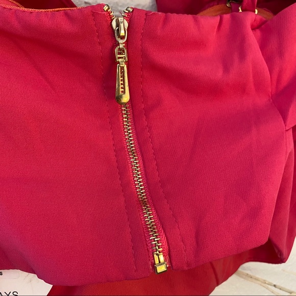 Ruffled Crop Top - Picture 6 of 10